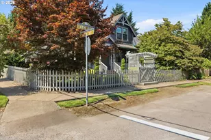 1716 4th Ave, West Linn, OR 97068 - Photo 5