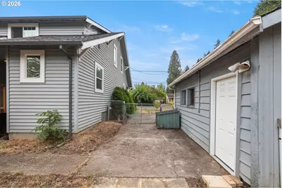 9635 N Pier Park Pl, Portland, OR 97203 - Photo 33