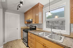 9635 N Pier Park Pl, Portland, OR 97203 - Photo 15