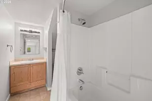 9635 N Pier Park Pl, Portland, OR 97203 - Photo 23