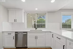6206 NW Cherry St, Vancouver, WA 98663 - Photo 11