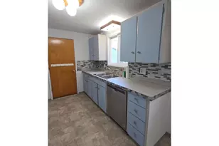 1035 Pacific Ave, Coos Bay, OR 97420 - Photo 17