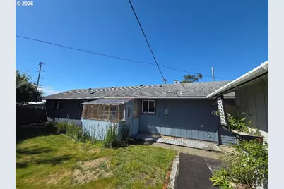 1035 Pacific Ave, Coos Bay, OR 97420 - Photo 9