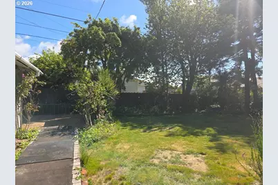 1035 Pacific Ave, Coos Bay, OR 97420 - Photo 5