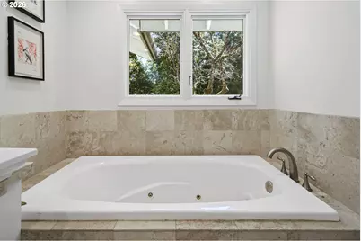2710 SW Maple Ln, Portland, OR 97225 - Photo 29
