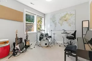 2123 S Military Rd, Portland, OR 97219 - Photo 33