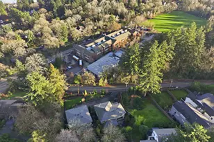 2123 S Military Rd, Portland, OR 97219 - Photo 43