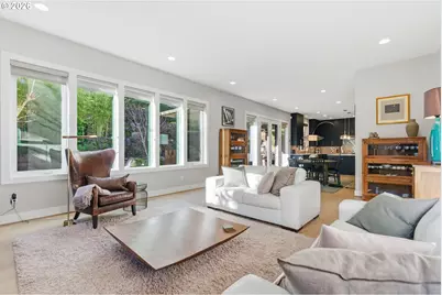 2123 S Military Rd, Portland, OR 97219 - Photo 13