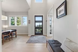 2123 S Military Rd, Portland, OR 97219 - Photo 9