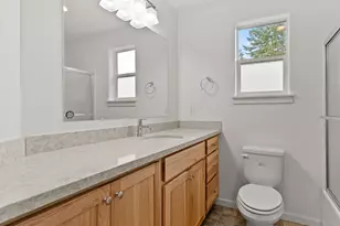 12516 SE Madison St, Portland, OR 97233 - Photo 27