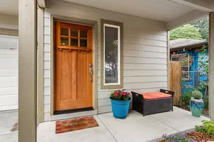 12516 SE Madison St, Portland, OR 97233 - Photo 5