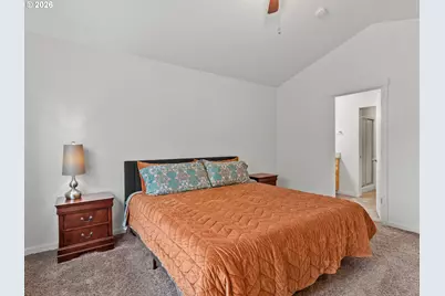 12516 SE Madison St, Portland, OR 97233 - Photo 25
