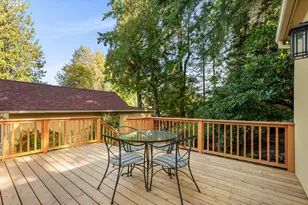 8922 SW Capitol Hwy, Portland, OR 97219 - Photo 33