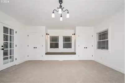 8922 SW Capitol Hwy, Portland, OR 97219 - Photo 21