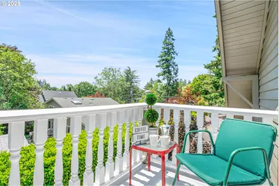 4800 SW Chestnut Pl, Beaverton, OR 97005 - Photo 27