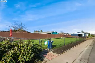 3700 Babcock Ln, Eugene, OR 97401 - Photo 37