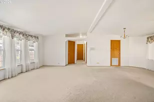 3700 Babcock Ln, Eugene, OR 97401 - Photo 9