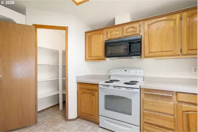3700 Babcock Ln #87, Eugene, OR 97401 - Photo 15