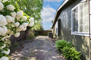 3700 Babcock Ln, Eugene, OR 97401 - Photo 27