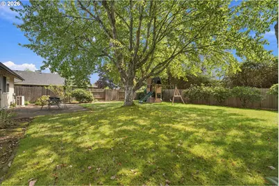 2466 Erin Way, Eugene, OR 97408 - Photo 35