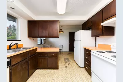 205 E 3rd St, Amity, OR 97101 - Photo 11