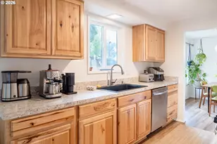 806 38th SE Ave, Albany, OR 97322 - Photo 5