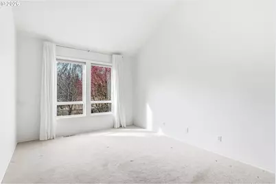 331 NE Hillwood Dr, Hillsboro, OR 97124 - Photo 11