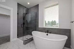 15216 S E Towers Ter, Milwaukie, OR 97267 - Photo 19