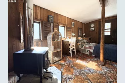 McNeale Dr, Crescent Lake, OR 97733 - Photo 29