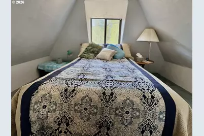 McNeale Dr, Crescent Lake, OR 97733 - Photo 21