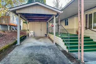 37 NE Mary Ann Ln, Roseburg, OR 97470 - Photo 3