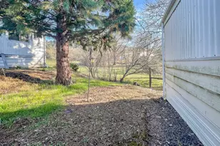 37 NE Mary Ann Ln, Roseburg, OR 97470 - Photo 33