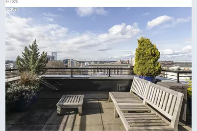 300 NW 8th Ave #401, Portland, OR 97209 - Photo 33