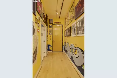 300 NW 8th Ave #401, Portland, OR 97209 - Photo 17