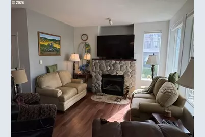 14721 SW Beard Rd #101, Beaverton, OR 97007 - Photo 7