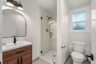 1711 NW 19th St, Gresham, OR 97030 - Photo 31