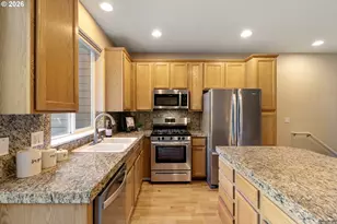 20263 Hoodview Ave, West Linn, OR 97068 - Photo 13