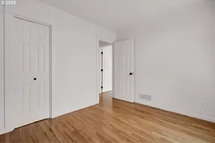 11015 NE Hancock St, Portland, OR 97220 - Photo 19