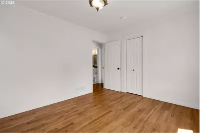 11015 NE Hancock St, Portland, OR 97220 - Photo 21