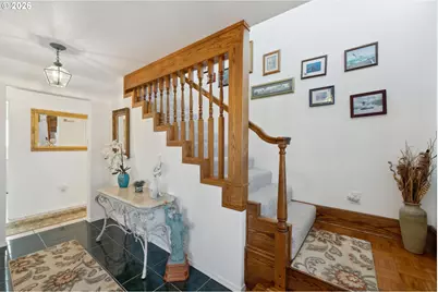 805 Lisa Pl, Coos Bay, OR 97420 - Photo 17