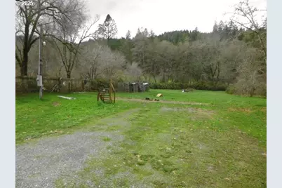 765 Tunnel Rd, Glendale, OR 97442 - Photo 1