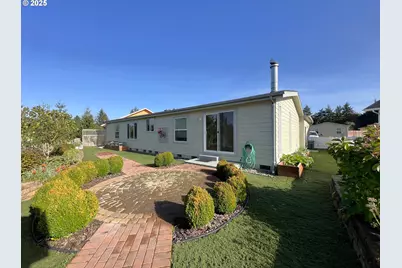 63408 Nathan Dr, Coos Bay, OR 97420 - Photo 9