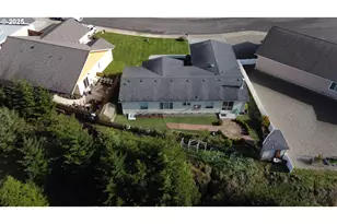 63408 Nathan Dr, Coos Bay, OR 97420 - Photo 5