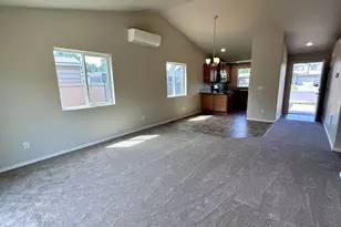 211 La Casa St, Eugene, OR 97402 - Photo 3