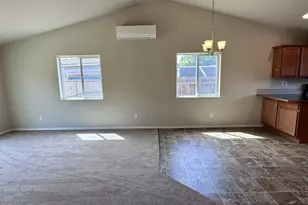 211 La Casa St, Eugene, OR 97402 - Photo 7
