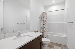 11664 SE Crown Pt Wy, Happy Valley, OR 97086 - Photo 9