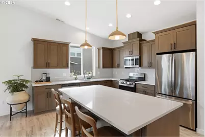 11664 SE Crown Point Way, Happy Valley, OR 97086 - Photo 3