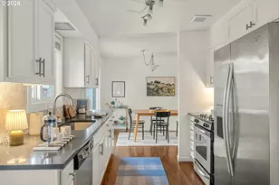 13070 SW Edgewood St, Portland, OR 97225 - Photo 15