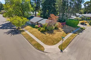 13070 SW Edgewood St, Portland, OR 97225 - Photo 35