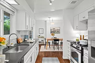 13070 SW Edgewood St, Portland, OR 97225 - Photo 13